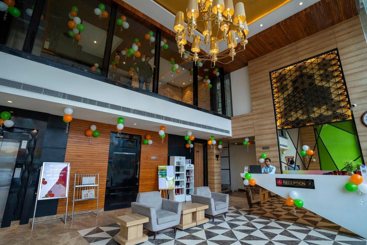 Celebrant Hotels&Banquet Váránasí Exteriér fotografie